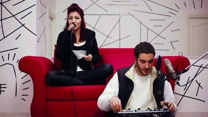 StandUP - Denya Okhra Performs Clint Eastwood Cover 🎶 | Home Session