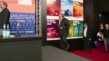 Depardieu critique le festival de Cannes et Hollande