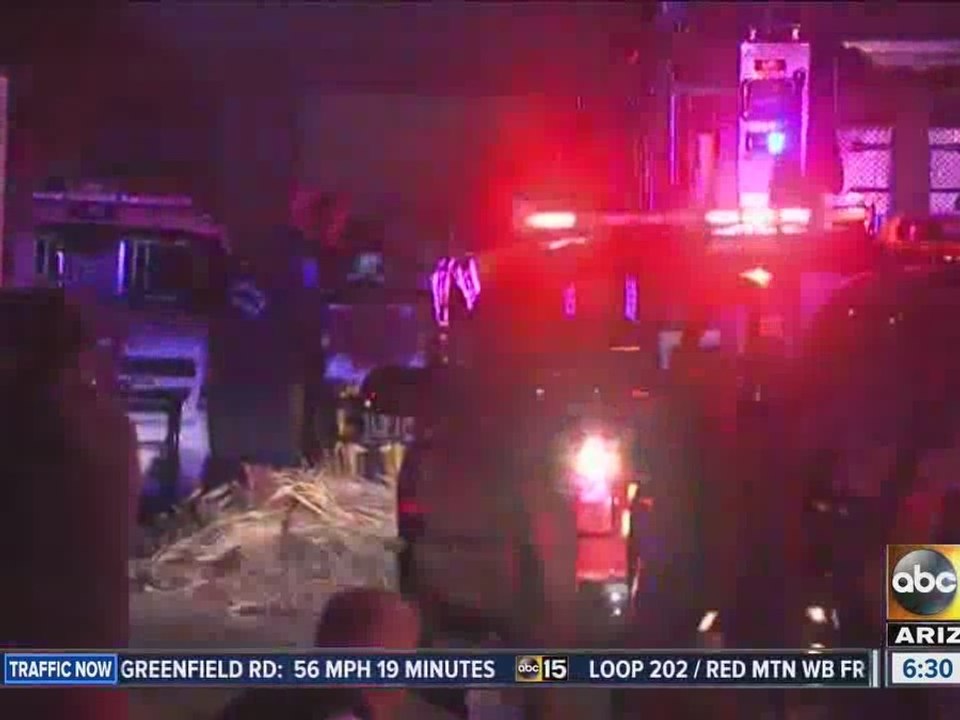 Police: 2 confirmed shot, 2 others possible shot in Phoenix home; shooting suspect still inside