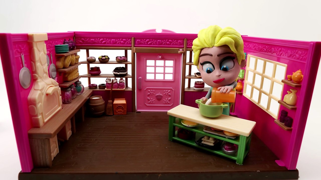 Does Elsa Eat Too Much Play-Doh Disney Frozen Movie Clips Best Stop-Motion videos