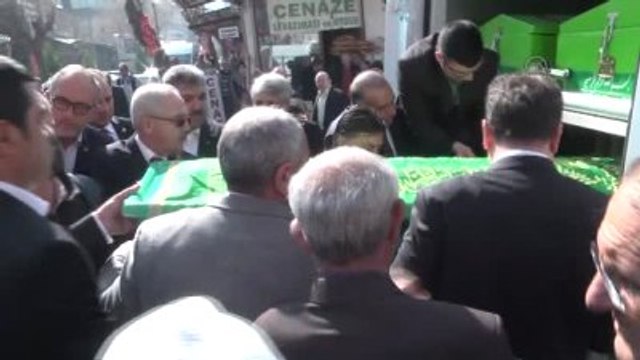 Bülent Arınç'ın Ağabeyi Yıldıray Arınç'ın Cenazesi Toprağa Verildi (2)
