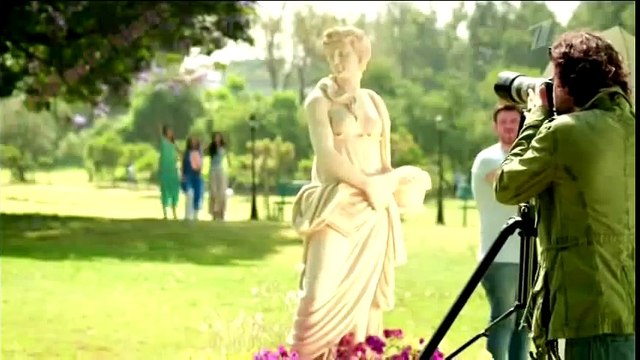 Реклама Always 2014 - Покажись в профиль, анфас я сегодня пас