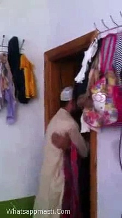 Dhari Rakh Kay Log Dekhain Kaise Kam Kartay Hain Ap Heran RHe Jaye Gain