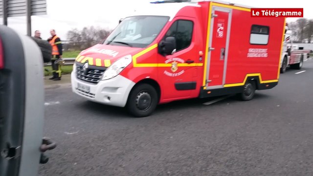 Saint-Martin-des-Champs (29). Deux blessés graves sur la RN12