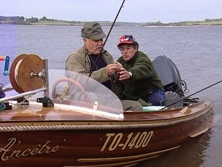 Le lac de Pareloup et ses carnassiers