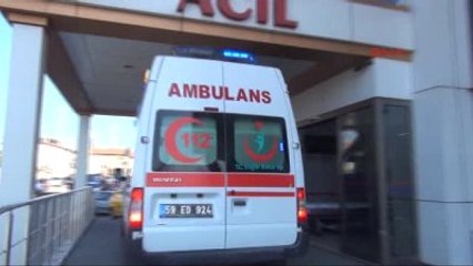 Çorlu Kepçe Operatörü, Geri Manevra Yapan Kamyonun Altında Kaldı