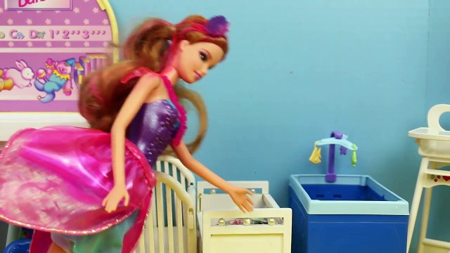 Barbie Pregnant & DisneyCarToys Disney Frozen Prince Hans Baby Crib Shopping Mike The Merman Romie