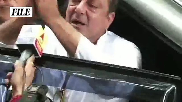 Sanjay Dutt Walks Out From Jail - Jail Term Over in 93 Mumbai Blats Case
