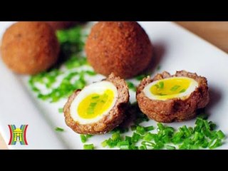 Bé trổ tài với thịt bò bao trứng cút chiên | HanoiTV