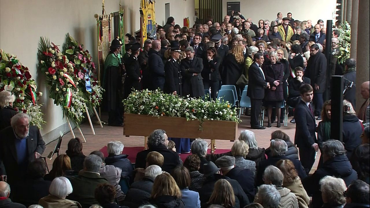 Italie : cérémonie d'adieu à Umberto Eco à Milan