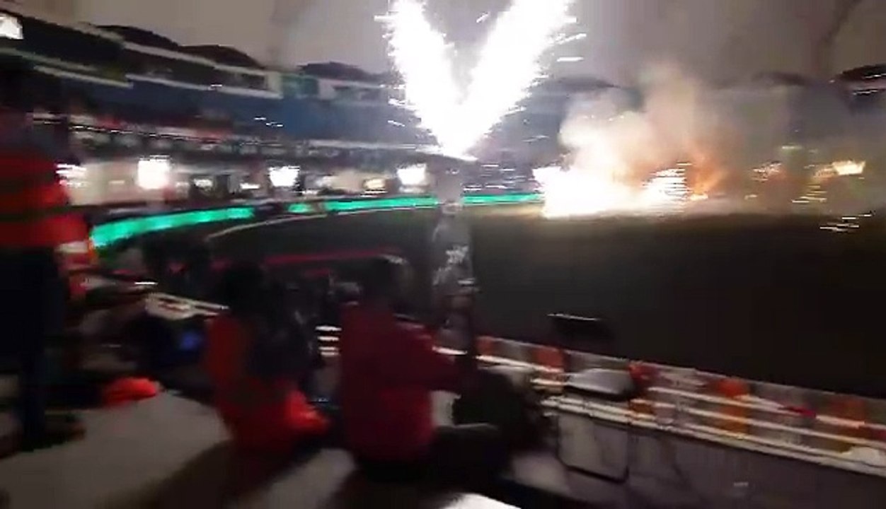 Amazing Fire works at Dubai Cricket Stadium before final match PSL (PAKISTAN SUPER LEAGUE