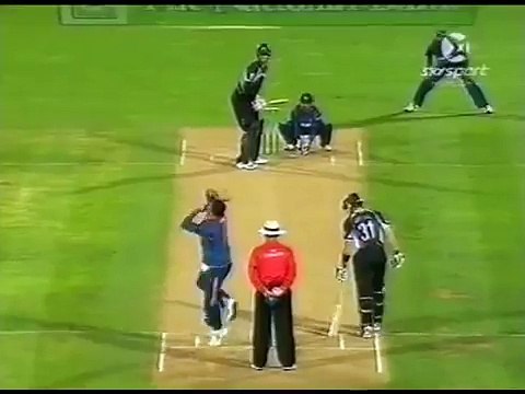 Clever MS Dhoni Dismissed Jacob Oram Twice Off One Ball_(640x360)