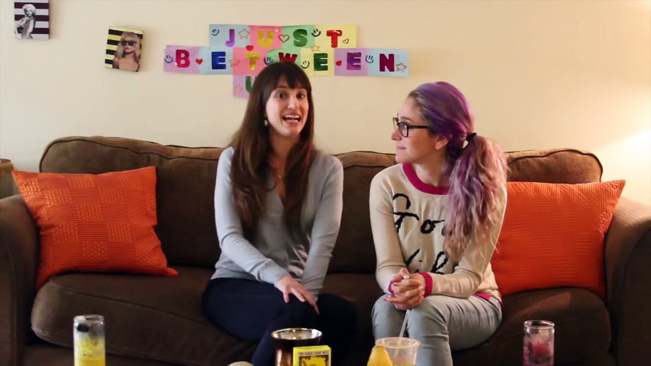 The Girlfriend Tag ft. Allison Raskin and Gaby Dunn