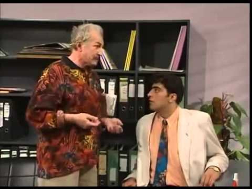مسلسل عيلة ست نجوم ـ الحلقة 19 التاسعة عشر كامل...
