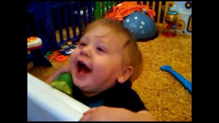 Funny Videos Of Babies Falling Down