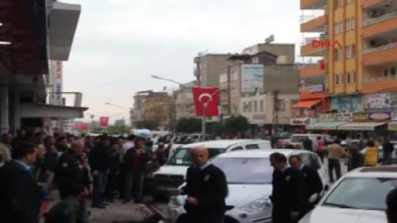 Dörtyol Yanarak 5'inci Kattan Atlayan Genç Öldü