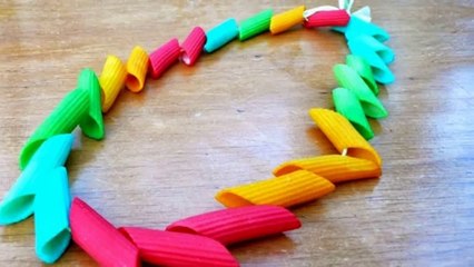 Бусы из макарон