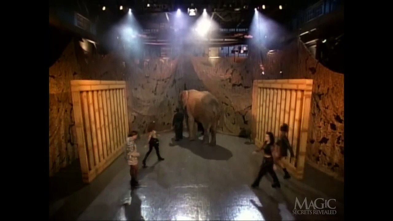 HOW TO MAKE A GIANT ELEPHANT VANISH!  ♥♦♣♠ Magic Secrets Revealed ★©
