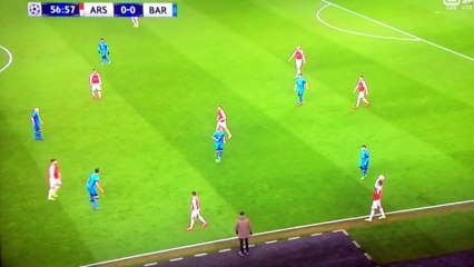 Mesut Özil'den Cüneyt Çakır'a küfür