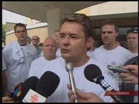 Cols Bleus Montreal Syndicalisme Extreme