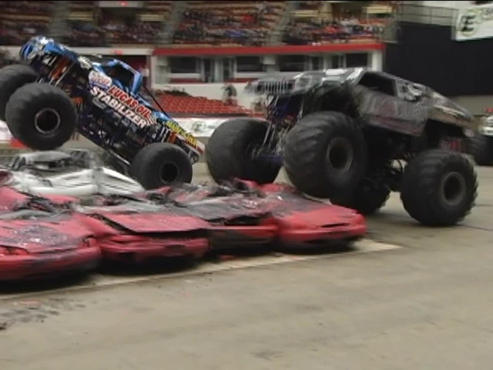 E3 Spark Plugs Monster Truck Nationals Presented by Lucas Oil-Madison Friday highlights