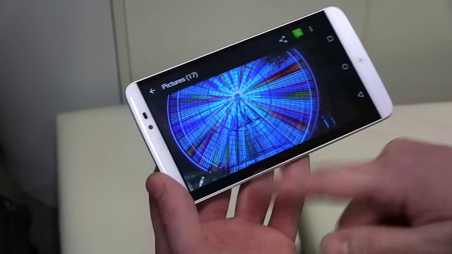 Archos Diamond 2 Note : une phablette 6 pouces tout métal