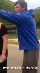 Il n'aurait jamais du frapper cette femme devant son fils... Il l'a vite regretté !