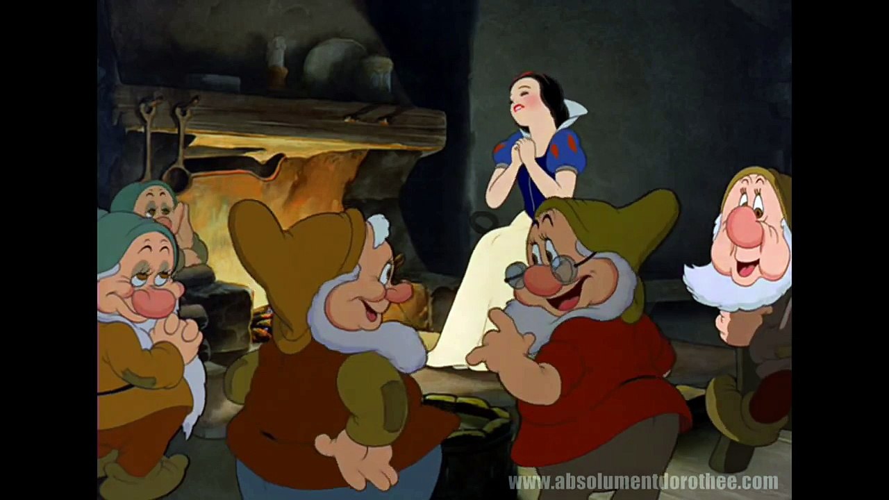 Blanche Neige et les sept nains [Second doublage français de 1962] Extrait n° 1
