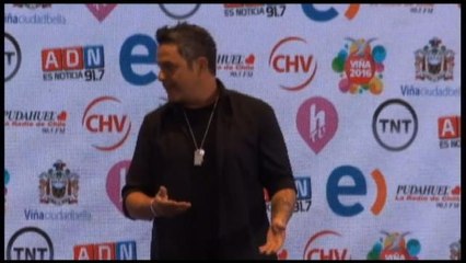Alejandro Sanz llega a Viña y dice no a la violencia de género_