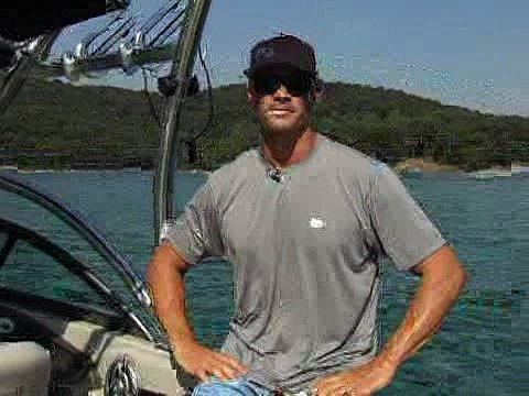 Moomba Mobius LS Interior Space