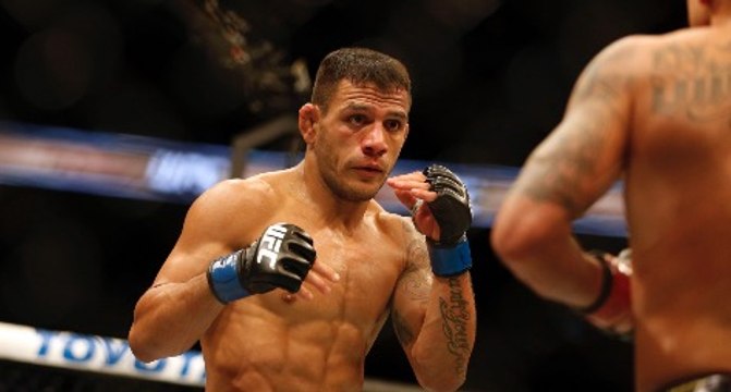 Rafael dos Anjos will not fight Conor McGregor at UFC 196
