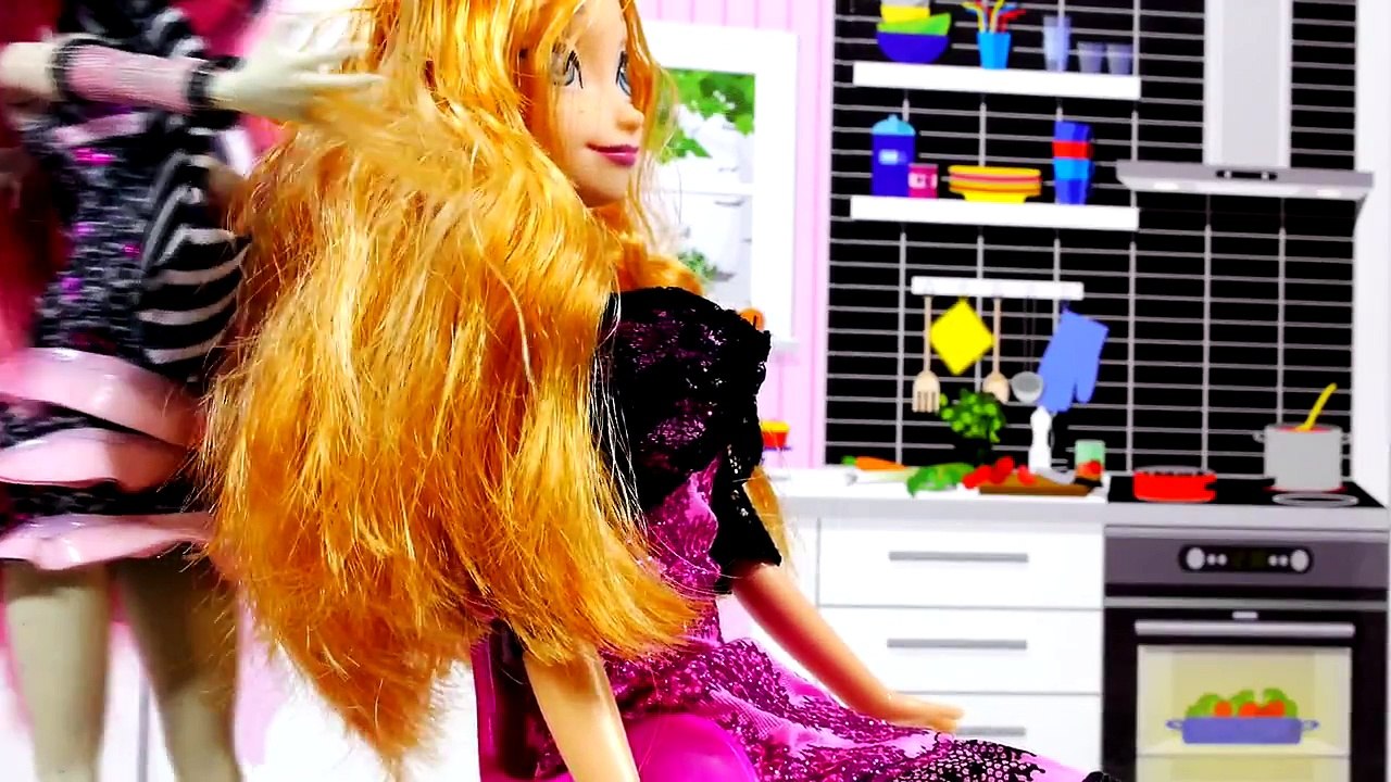 Disney Frozen Barbie Hair Chalk Monster High Doll Makeover Princess Annas NEW Frozen Hair Style