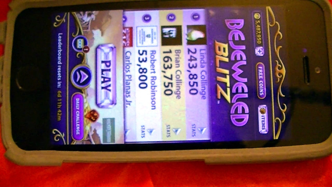 Quickly and easily crash Popcap's Bejeweled Blitz on any apple device by rapidly pressing on daily challenge!