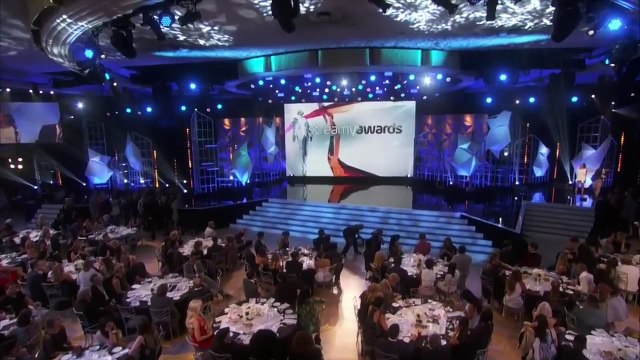 Kat Graham & Philip DeFranco Present Nominees for Viner of the Year | The Streamy Awards | VH1