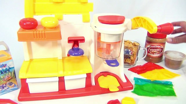 McDonalds Happy Meal Magic 1993 Hamburger Maker Set - Making Hamburgers!