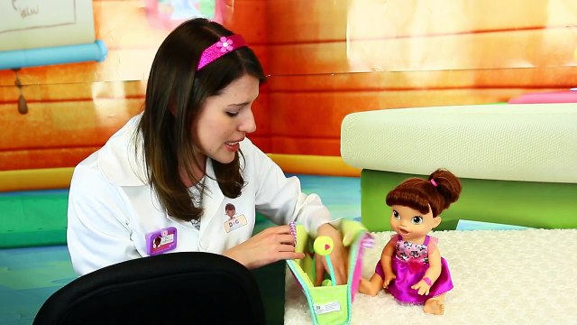 CRAZY Baby Alive With Doc Sandra McStuffins + Doctors Bag & Kit Playset Toy DisneyCarToys