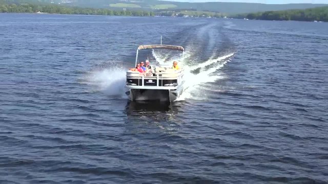 2015 Boat Buyers Guide: Princecraft Vectra 21