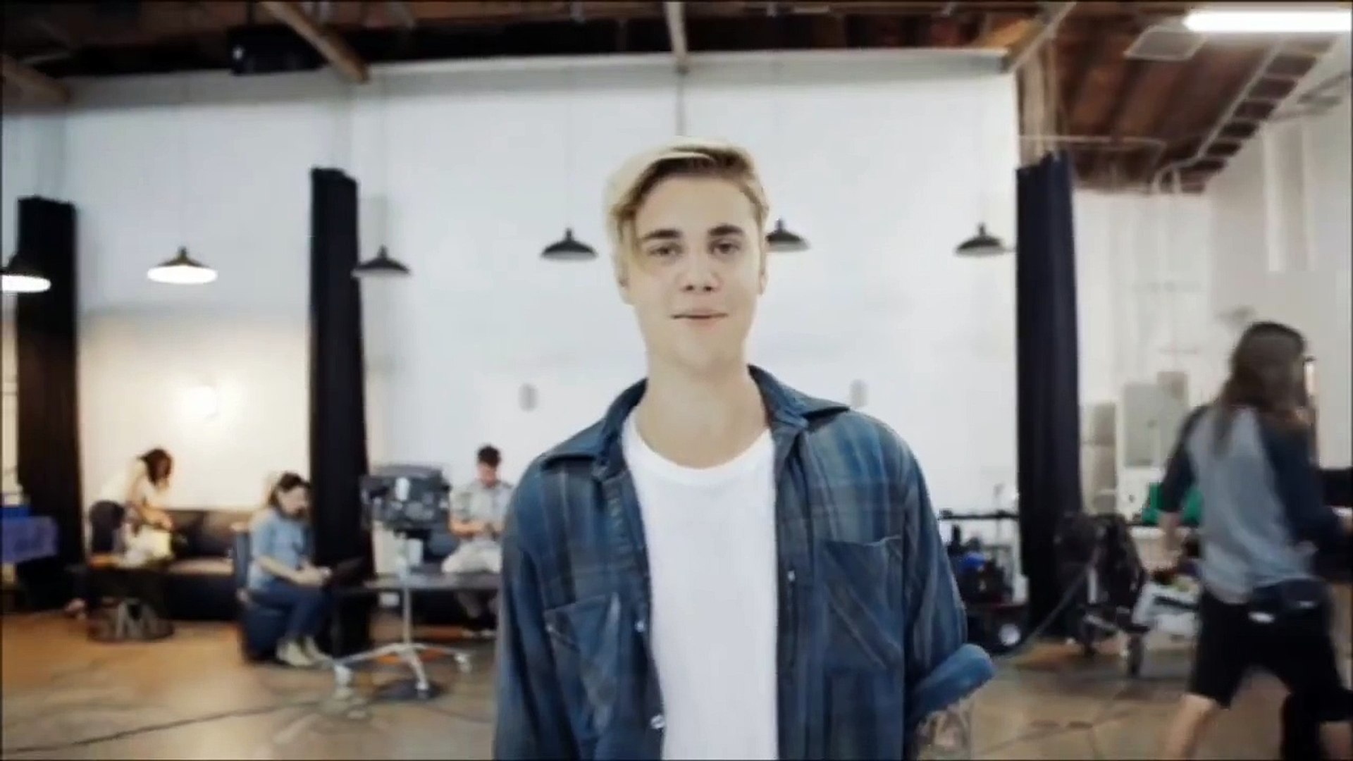 Justin Bieber gives his new music video an artistic edge with Skrillex and  Diplo in behind-the-scenes clip - Mirror Online