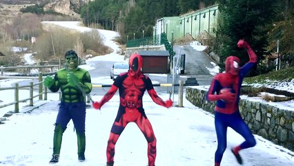 Superhero Movie w/ Spiderman, HULK & Deadpool vs Thors Hammer in REAL LIFE