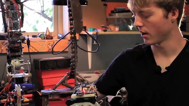 A Remote-Controlled Robo-Arm