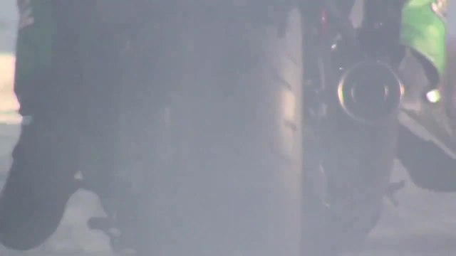 Rickey Gadson Dragstrip Tests the 2011 Kawasaki ZX-10R