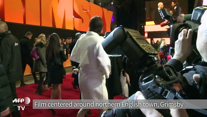 Sacha Baron Cohen steps out in pants at 'Grimsby' premiere