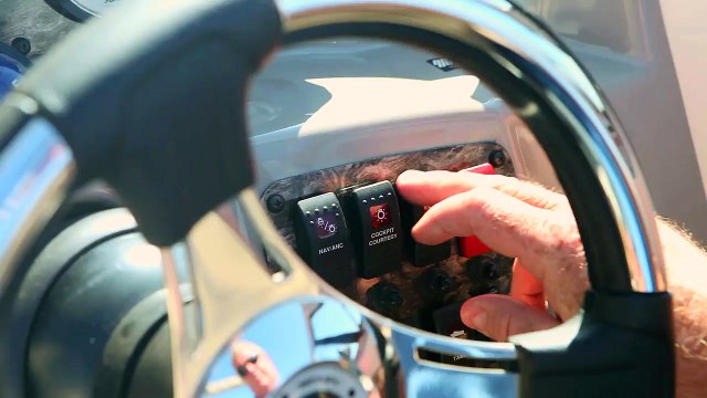 Stingray 214 LR Boat Buyers Guide 2013 Tablet