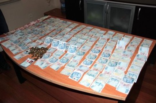 Dilencinin Üzerinden Çıkan Para, Polisi Şaşkına Çevirdi