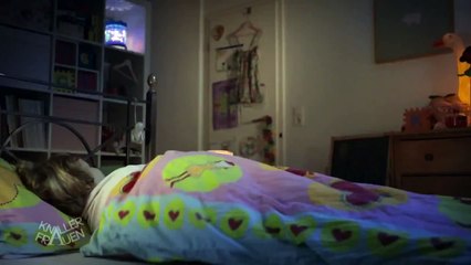 Kunstausstellung - Knallerfrauen mit Martina Hill in SAT.1