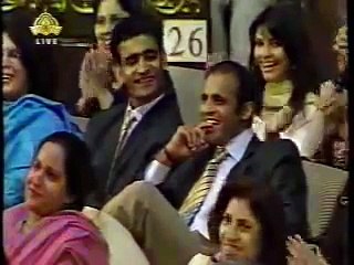 umar shareef honor for pakistan cricket team