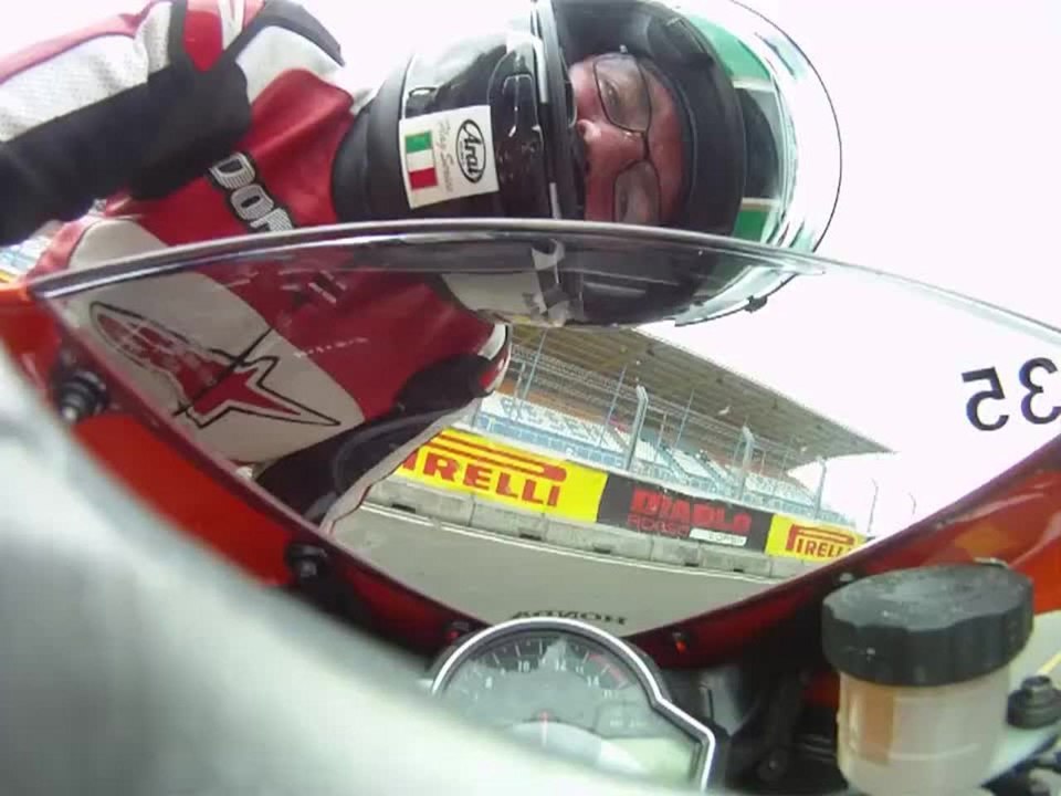 Honda CBR1000RR peg scraping with CW's Don Canet