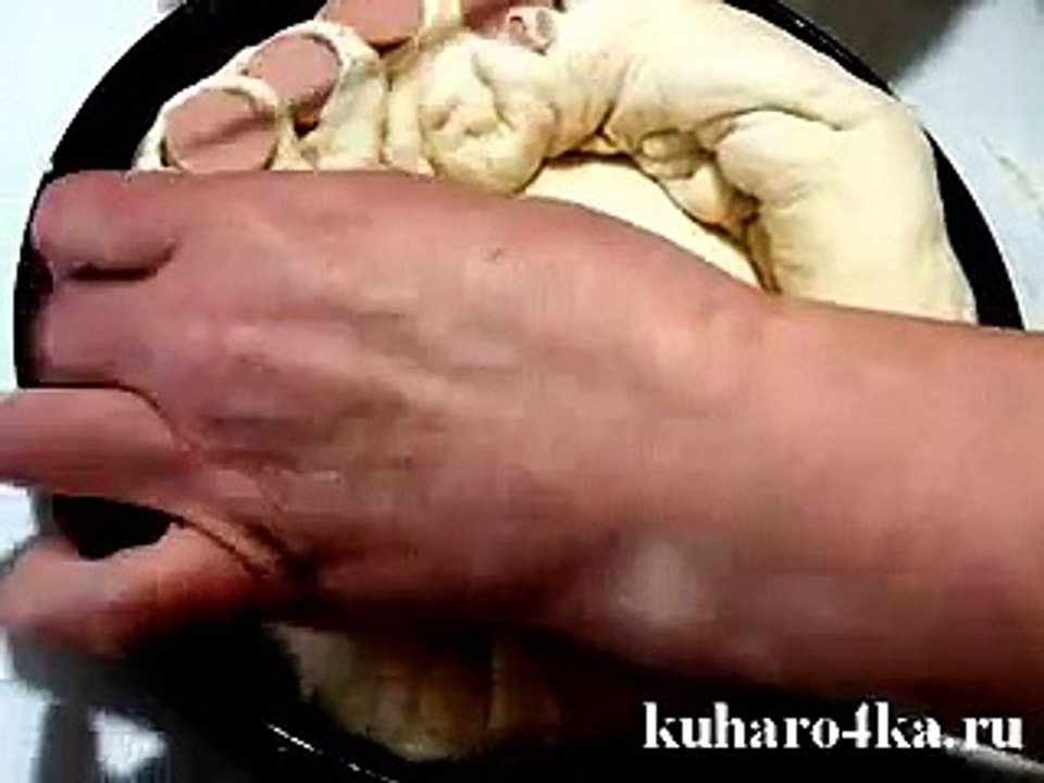 Заливной пирог с сосисками и капустой