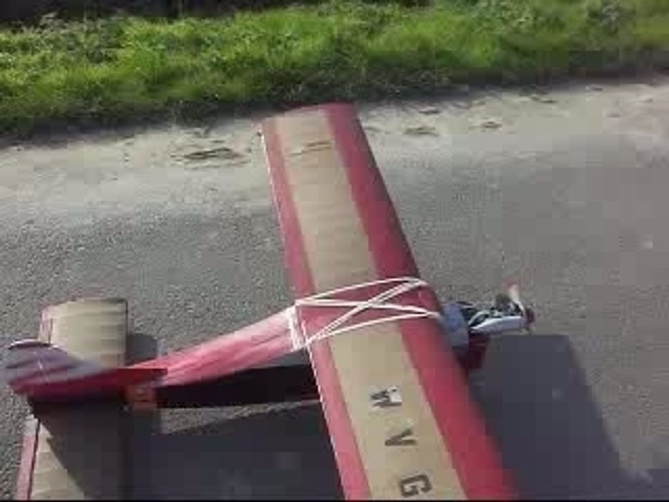 Avion-rouge
