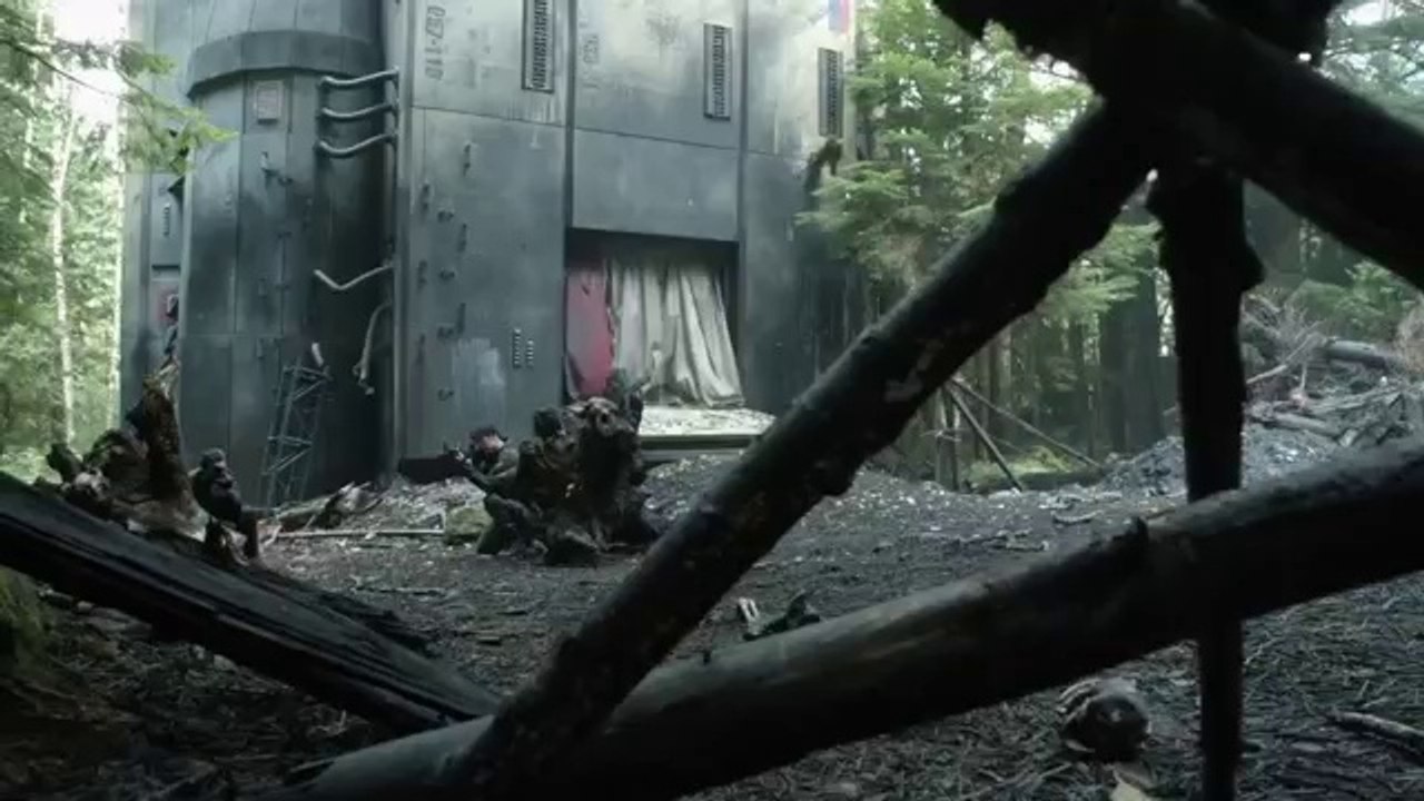 Bellarke Scenes (117)  [THE 100 S02E08]